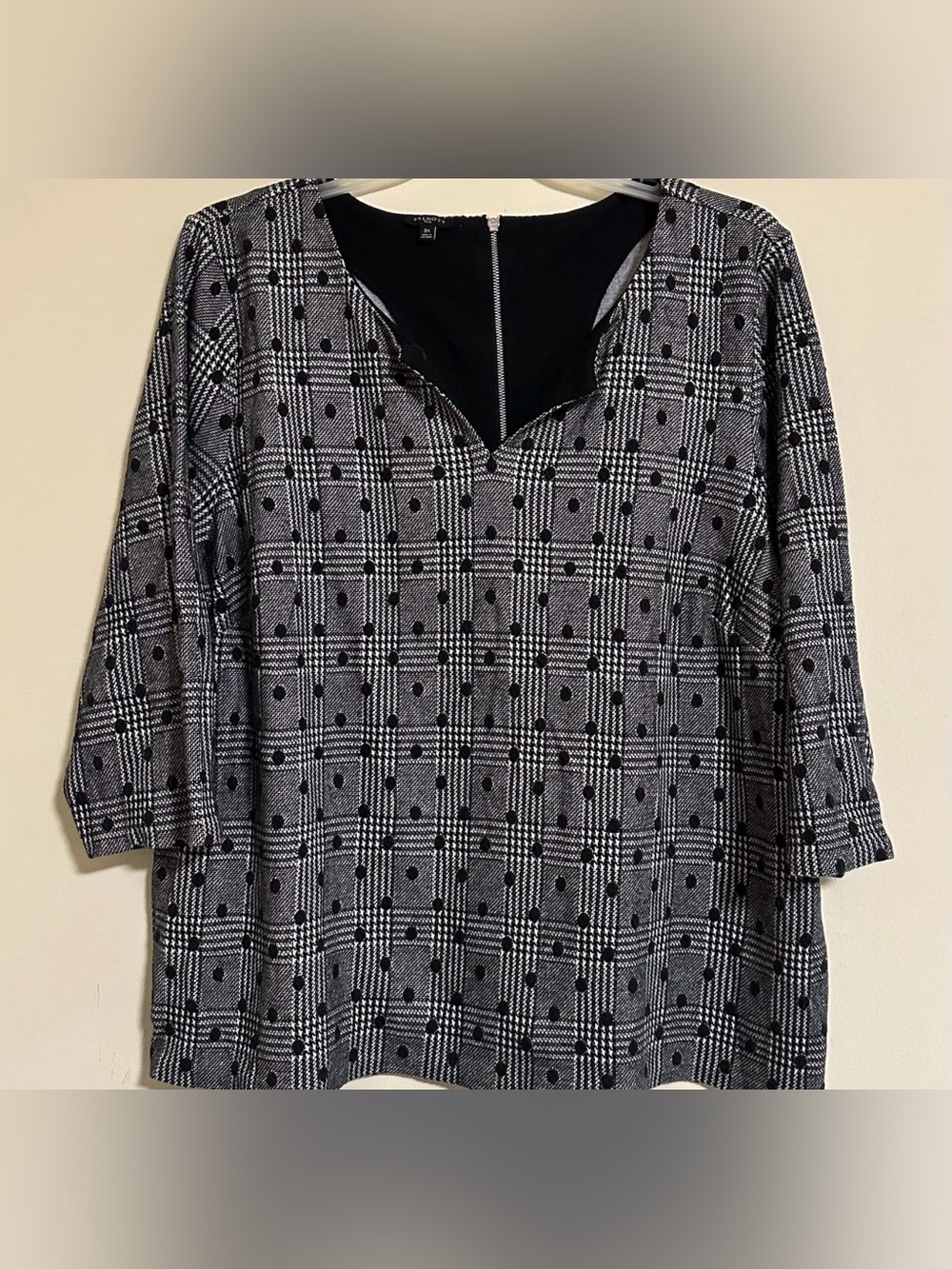 Talbots black and white plaid and polka dot textured zip-back top size 3X